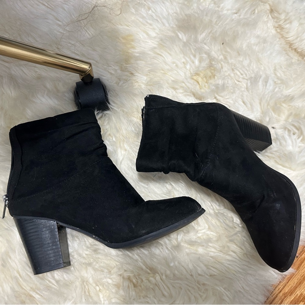 francesca’s Black Suede High Heel Booties Size 8